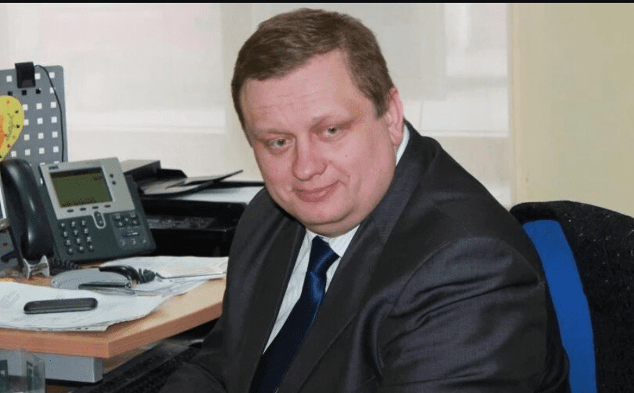 Вимагав 300000 доларів: ВАКС продовжив обов’язки ексдепутату Тернопільської райради