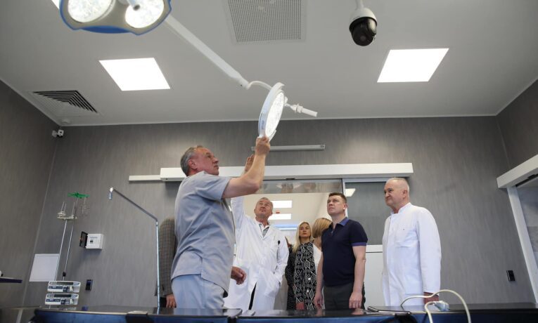 У Тернопільській обласній клінічній лікарні відкрили операційний блок на п’ять операційних залів