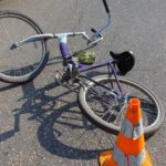 У Тернополі розшукують водія велосипеда, який збив велосипедиста
