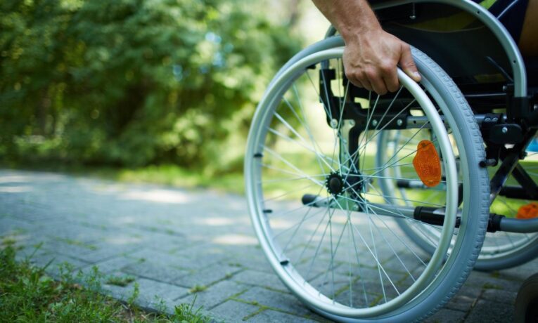На Тернопіллі шукають роботу 176 осіб з інвалідністю: роботодавці, які їх працевлаштують, отримають компенсації