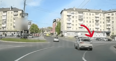 У Тернополі водій на “Порші” порушив правила