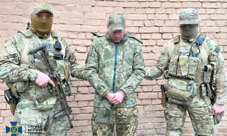 За матеріалами СБУ 15 років тюрми отримав «кріт» російської розвідки, який мобілізувався до ЗСУ, щоб шпигувати на передовій