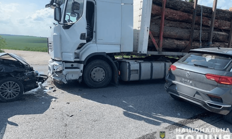 На Тернопільщині в ДТП постраждала 13-річна дівчинка