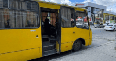 Через Шептицького не курсують тролейбуси та автобуси. Що сталося