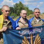 95 українських захисників повернулися з полону додому