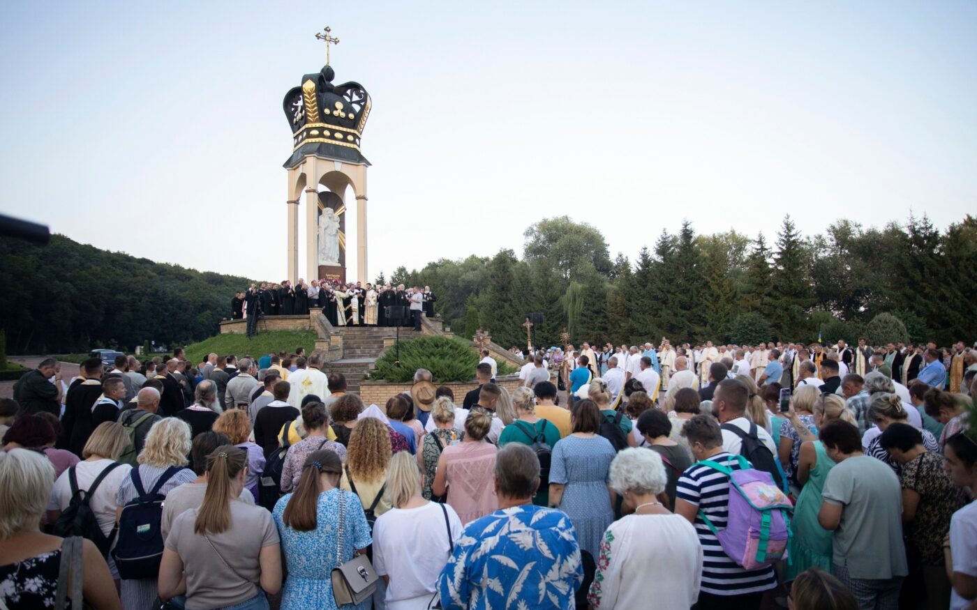 Всеукраїнська проща у Зарваниці