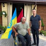 Волонтер з Тернополя розпочав другий благодійний заїзд областю на кріслі колісному