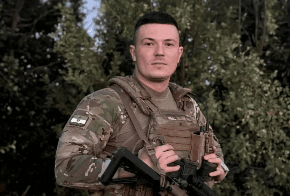 Легендарний воїн з Тернопільщини Ігор Дикун отримав почесну нагороду