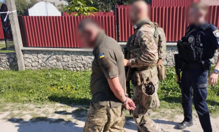 Показали відео стрілянини на Збаражчині