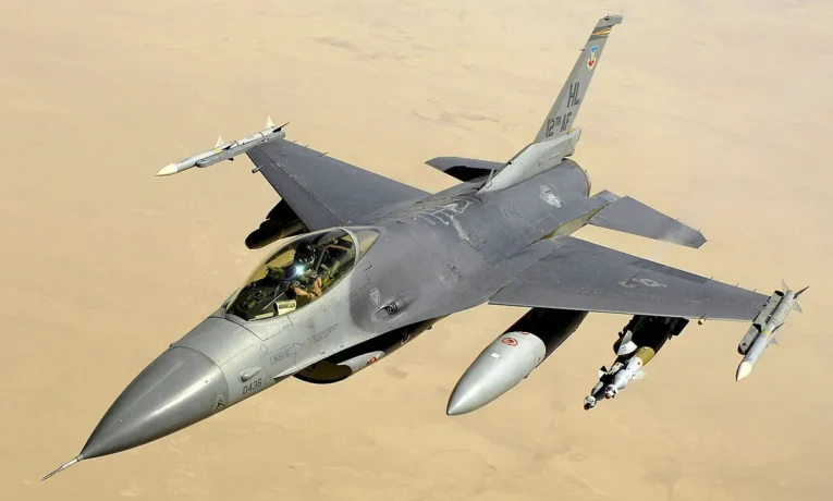 F-16