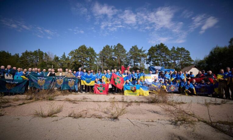 З ворожого полону повернулися двоє захисників з Тернопільщини