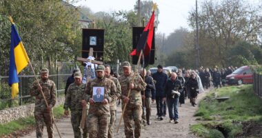 На Тернопільщині попрощались з лейтенантом та командиром взводу