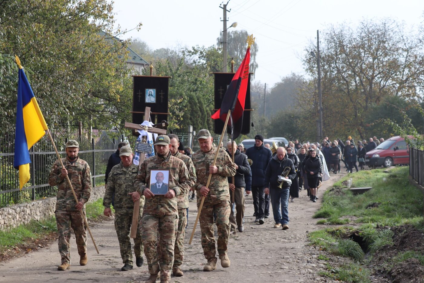 На Тернопільщині попрощались з лейтенантом та командиром взводу