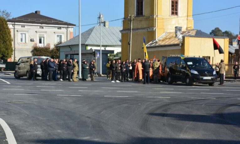 В останнє повернувся до батьківського дому молодий Герой Павло Рибак з Теребовлянщини