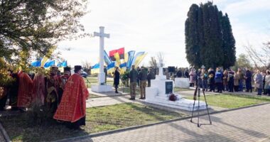 У Тернополі з нагоди річниці утворення ЗУНР відбулася піша хода