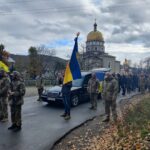 На Тернопільщині попрощалися з військовим Михайлом Поворозником