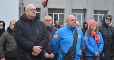 Амбуланси і допомога для військових