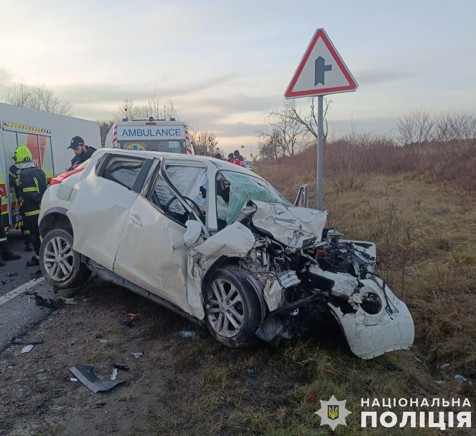 На Львівщині у ДТП загинули чоловік та жінка з Тернополя