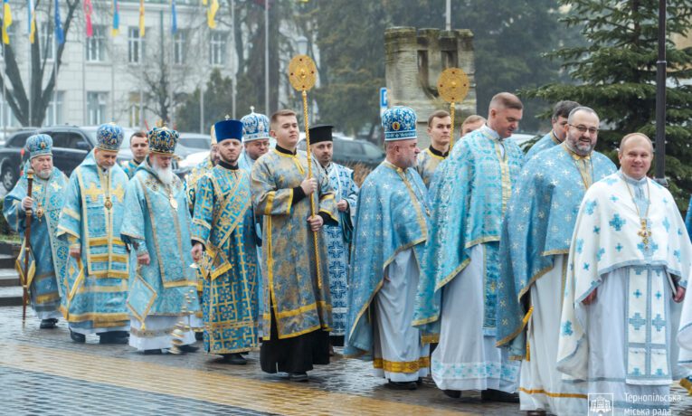 День святої Анни: головний храм Тернополя збирає вірян на празник