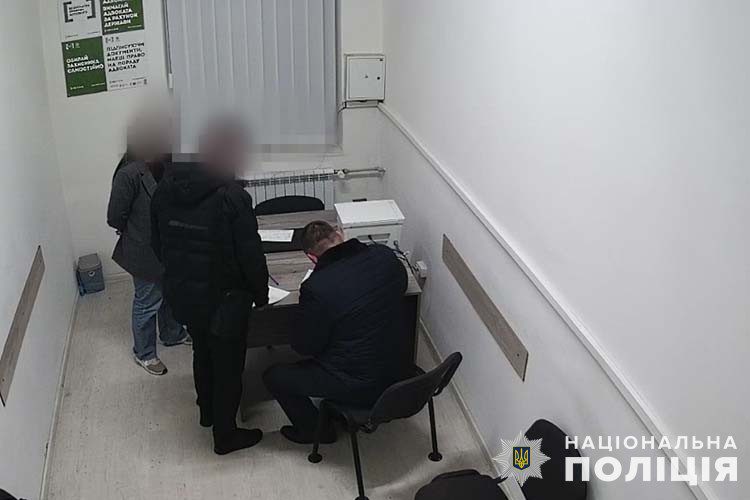 У Тернополі оголосили підозру стоматологу, який причетний до смерті дитини