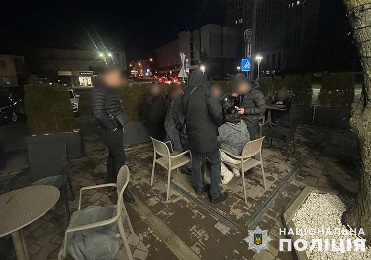 Жінка видавала себе за чоловіка і видурила у тернополянки 1,2 млн грн