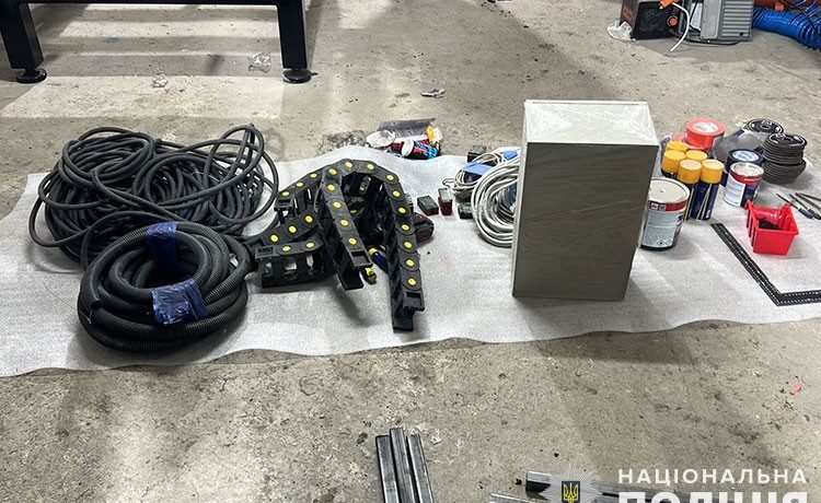 На Тернопільщині хлопець пішов на стажування і обікрав підприємця на 100 тисяч грн