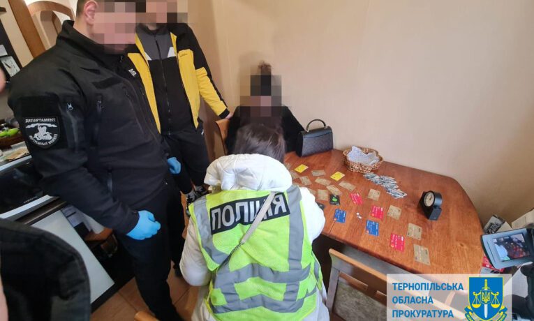 Фальшиві водійські посвідчення