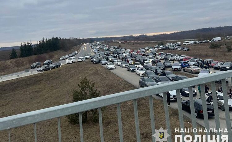 Автоперегони біля Тернополя: поліція розшукує організаторів