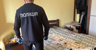На Тернопільщині судитимуть ділків, які за 10000 доларів переправляли чоловіків через кордон