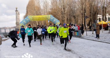 У Тернополі відбувся благодійний пробіг «Закохані у біг»
