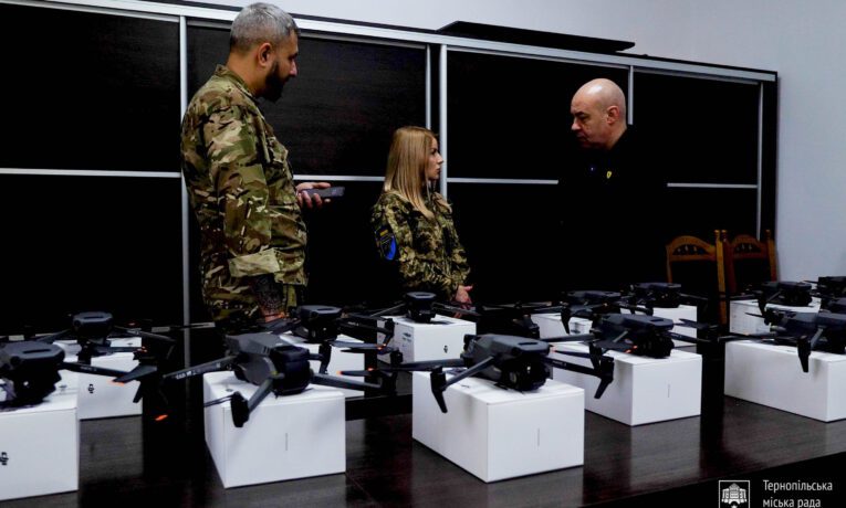 Тернопіль передає військовим техніку та обладнання: Сергій Надал