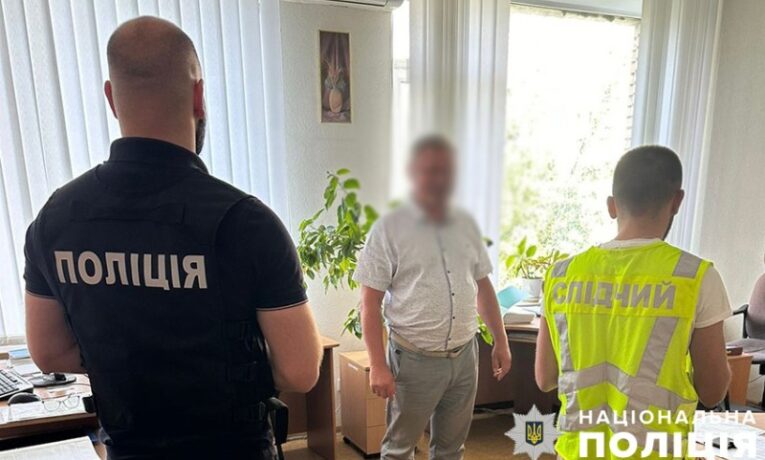 3000 доларів за видачу актів про фіктивну дезінфекцію – судитимуть начальника відділу столичного управління Держпродспоживслужби