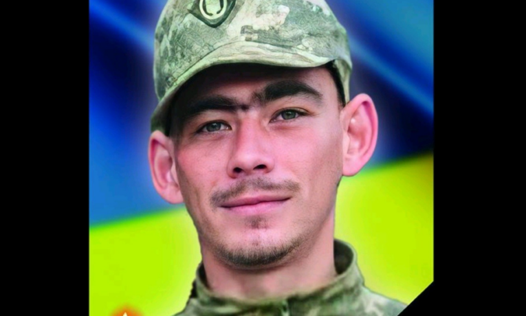 “На щиті” на Тернопільщину повертається 25-річний Павло Євчин