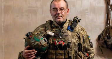 Ветеринар, партизан, бойовий медик: історія захисника, нагородженого «Золотим хрестом»