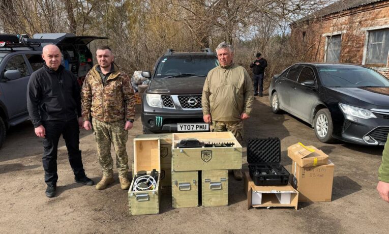 Автомобіль та іншу техніку отримав 83 батальйон від Сергія Надала