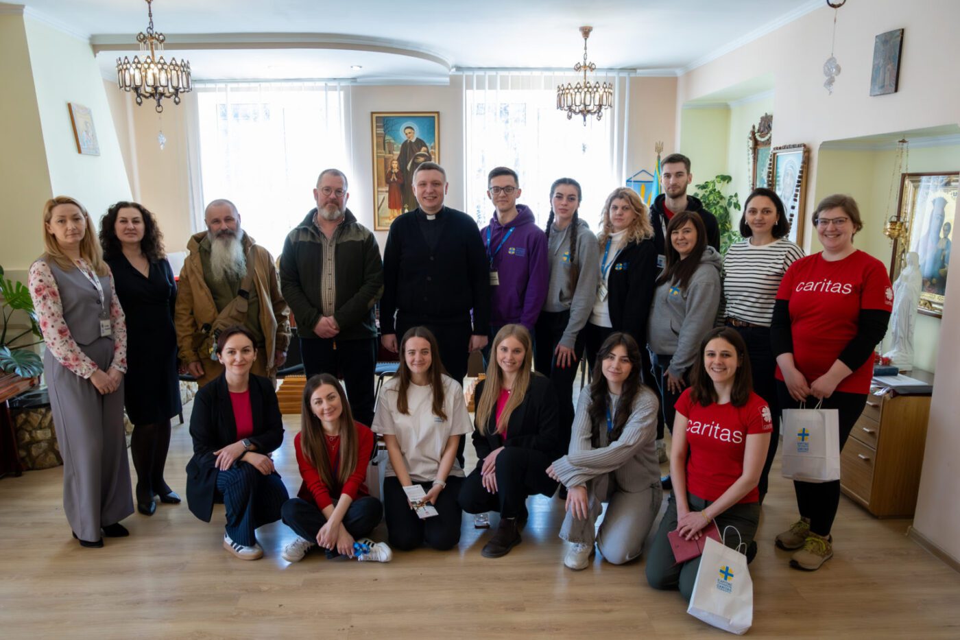Пліч+о+пліч