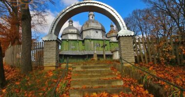 Церква у Жукові