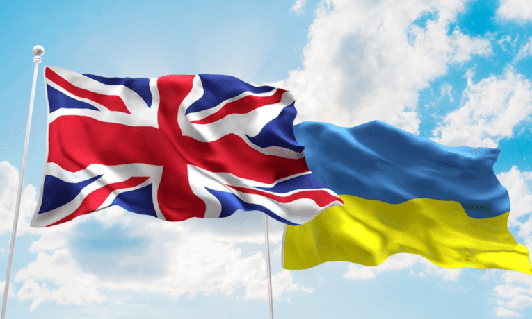 Британія надасть Україні 1,6 млрд фунтів на придбання ракет