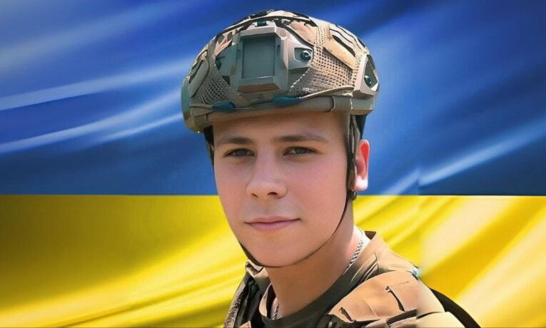 Тернополян закликають підписати петицію про посмертне присвоєння звання Героя України 22-річному юнаку