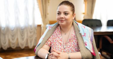 У Тернопільській обласній військовій адміністрації з’явилася нова посада радника начальника ОВА з питань молодіжної політики. Її обійняла Леся Голояд — голова Наглядової ради Української асоціації молодіжних рад та Національного об’єднання радників з питань молоді.