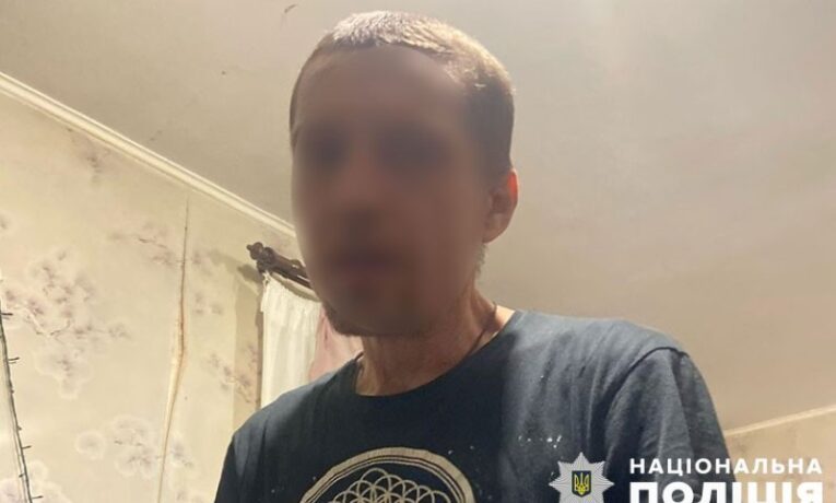 У Тернополі чоловік обкрадав автомобілі