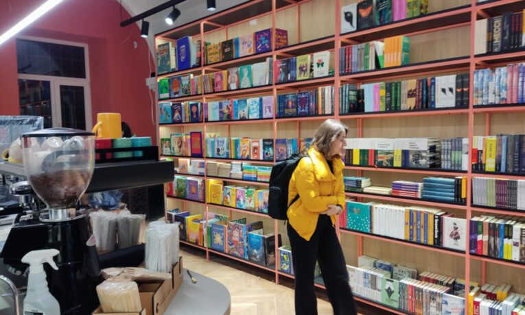 У Копичинцях відкриють книгарню-кав’ярню Старого Лева