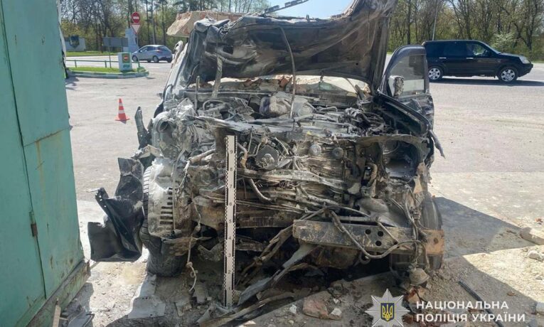 Двоє людей загинуло, ще дев'ять травмовано: ДТП на Тернопільщині