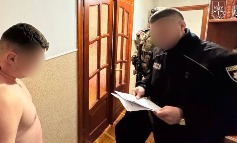Шахрай з Тернополя вкрав понад 100 дронів для ЗСУ