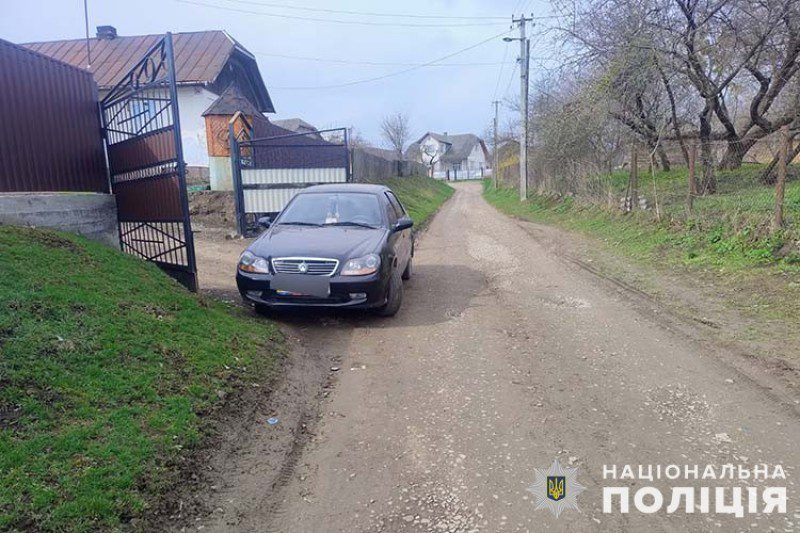 У Копичинецькій громаді шестирічний хлопчик потрапив під колеса авто