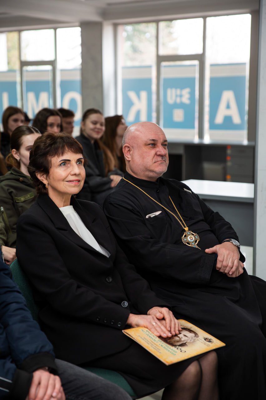 У світлі віри бачив він майбутнє