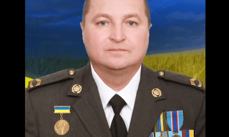 У Вишнівецькій громаді прощаються з військовим Петром Байдецьким