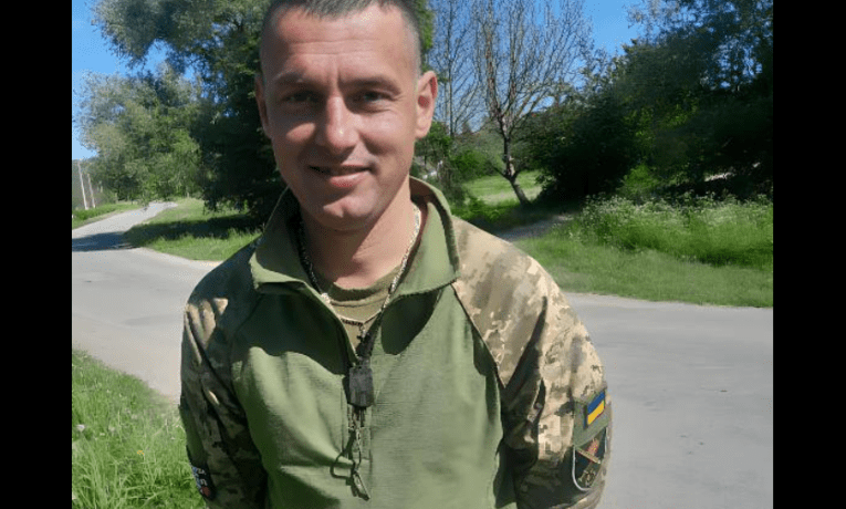 На війні загинув молодий захисник з Тернопільщини Іван Сенів