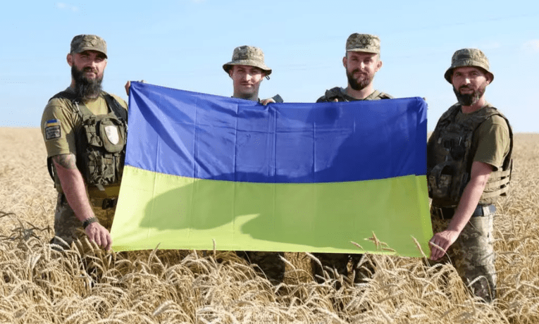 Солдат реактивної батареї 44-ї артбригади