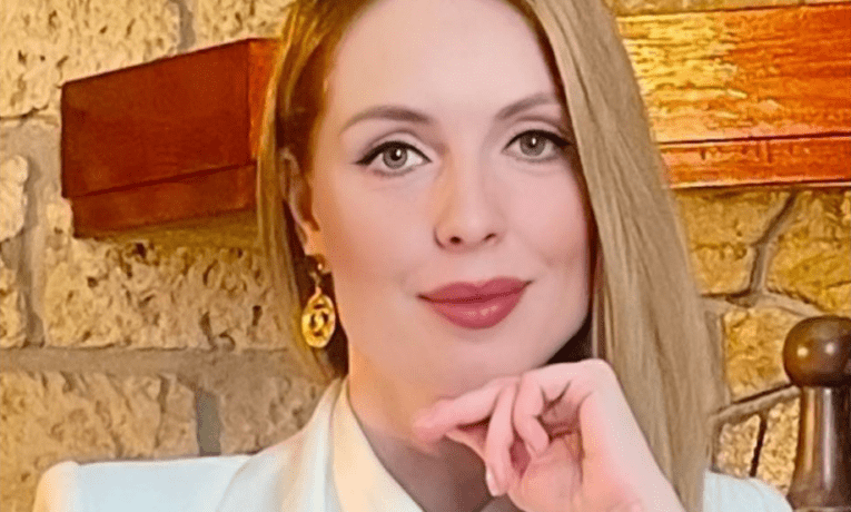 Квартира в Англії, Ягуар у гаражі та 5 млн доходу: декларація депутатки з Тернополя